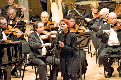 Esther Ofarim live in Jerusalem 2010