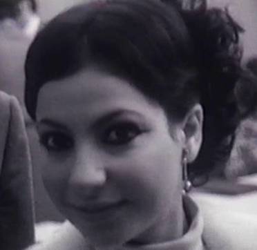 Esther Ofarim presenting her then new show "Esther Color", 1970