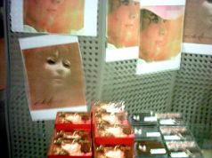 CD shop of the Konzerthaus Dortmund with signed CDs & LPs by Esther Ofarim - foto  by Conny Drees