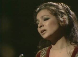Esther Ofarim - performing Long about now