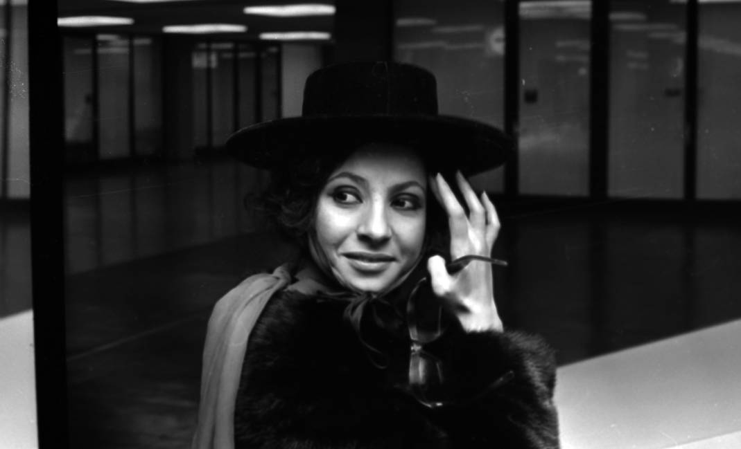Esther Ofarim at the Airport