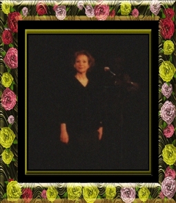 Esther Ofarim - picture  by www.esther-ofarim.de