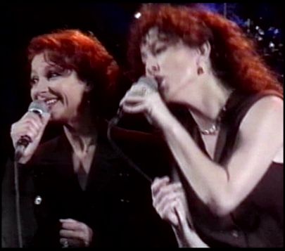 Esther Ofarim & Yehudith Ravitz live at Cesarea, Israel 1995